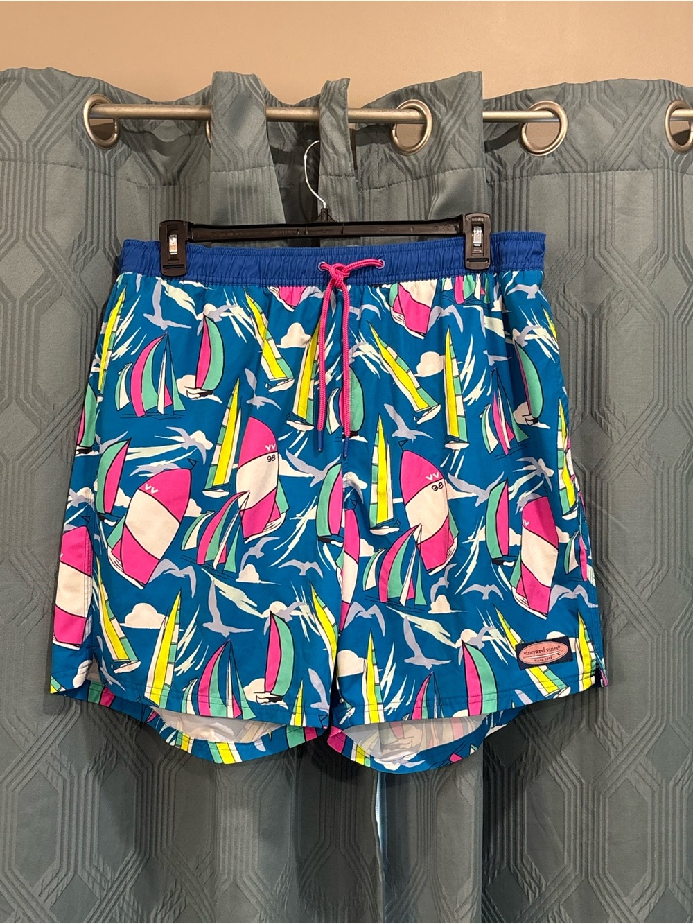 Vineyard Vines Men's Blue Sailboat Print Swim Shorts Sz LT